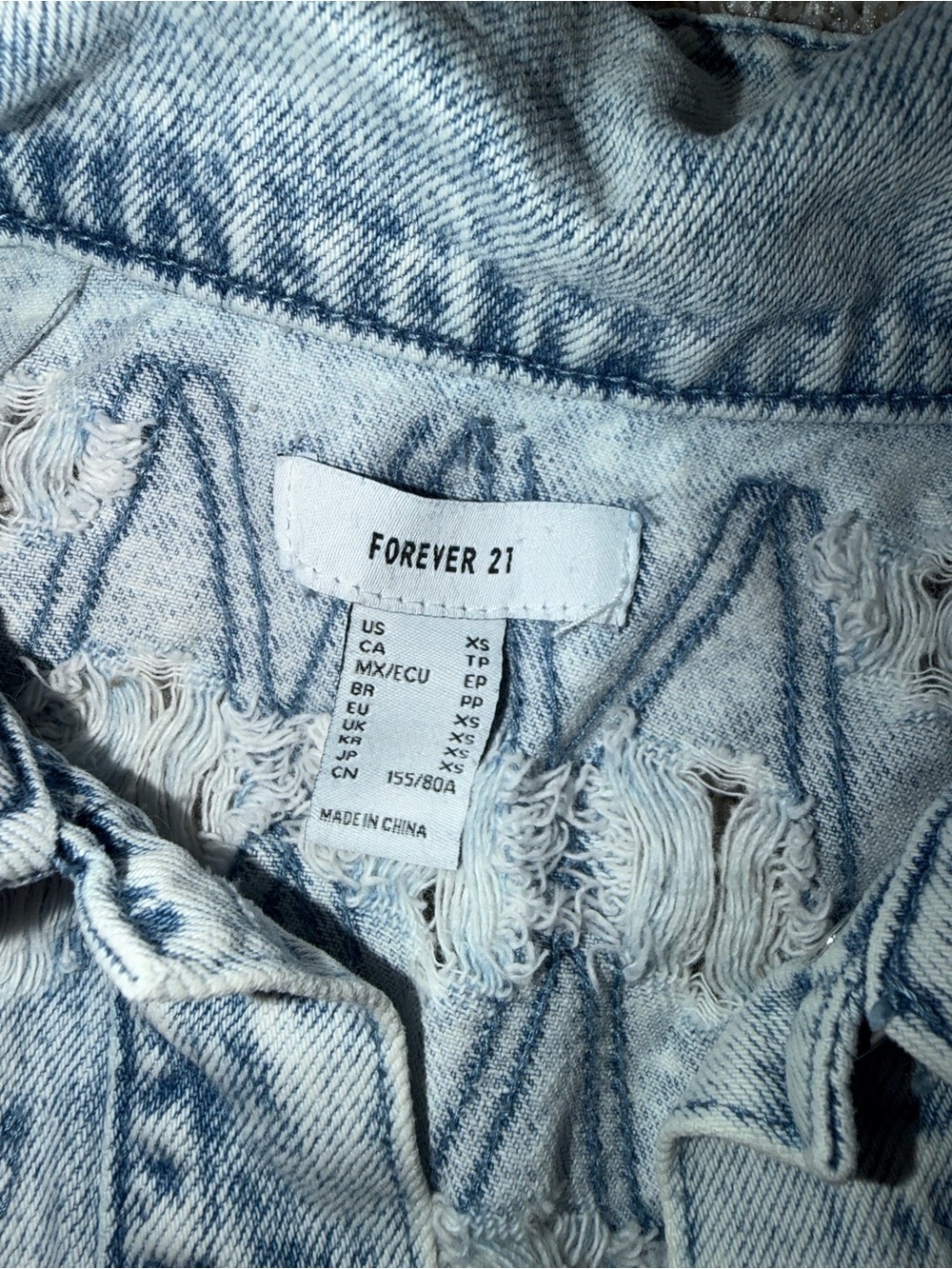 Jean jacket - Picture 2 of 4